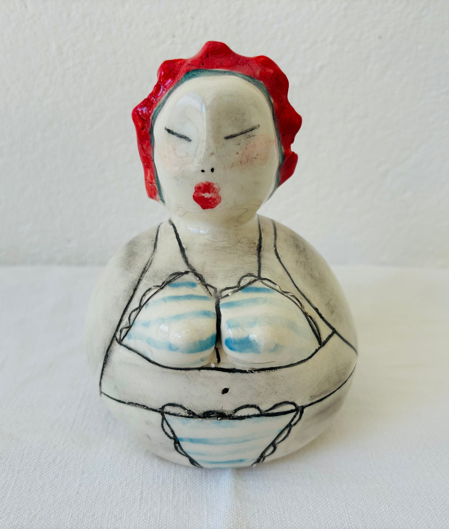 Mademoiselle en bikini